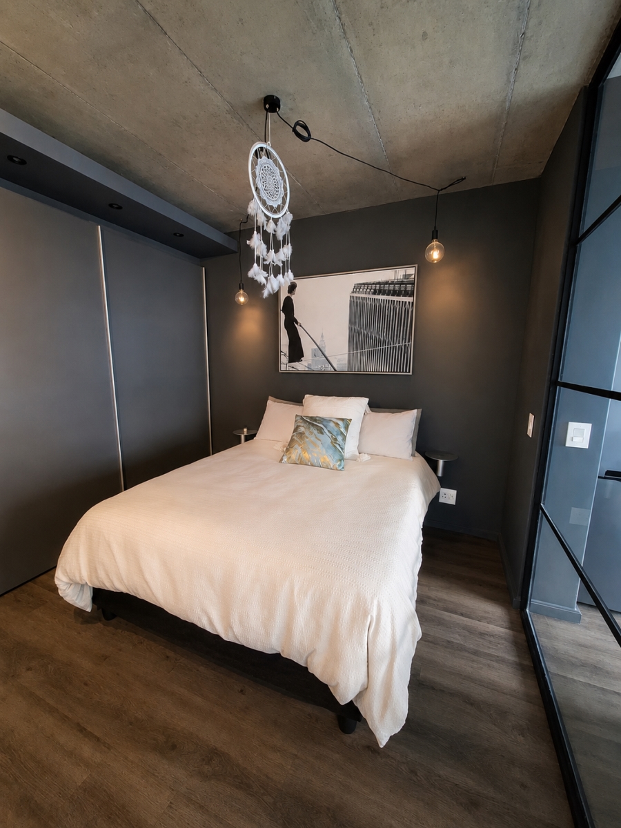 To Let 1 Bedroom Property for Rent in Woodstock Western Cape